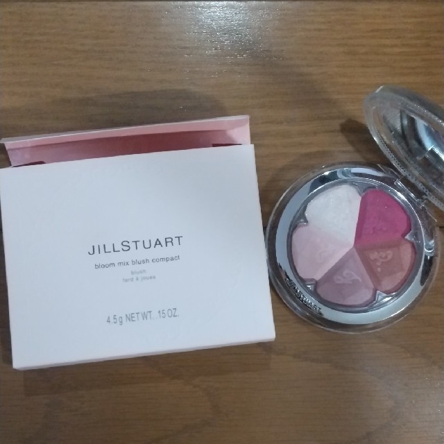 JILLSTUART(ジルスチュアート)のブルームミックスブラッシュコンパクト 05 コスメ/美容のベースメイク/化粧品(チーク)の商品写真