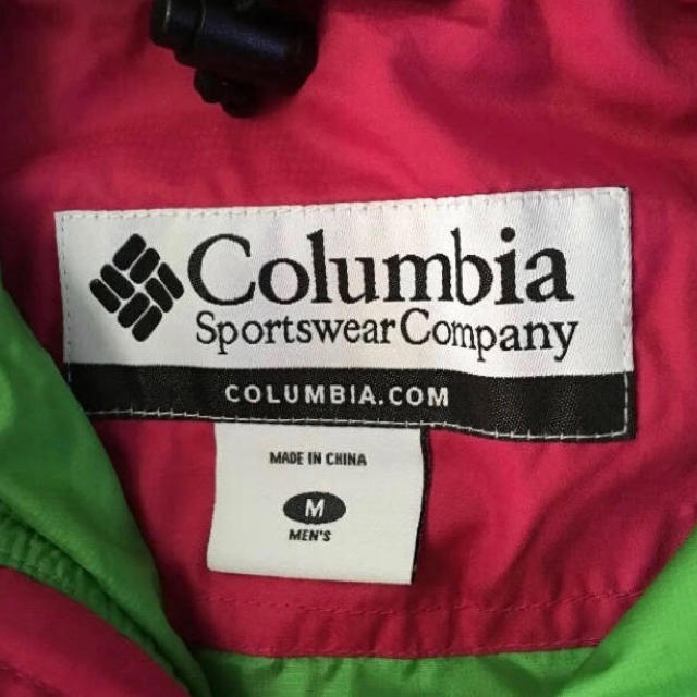 Columbia(コロンビア)の今だけ値下げ！未使用新品！コロンビアのダウンジャケット！ メンズのジャケット/アウター(ダウンジャケット)の商品写真