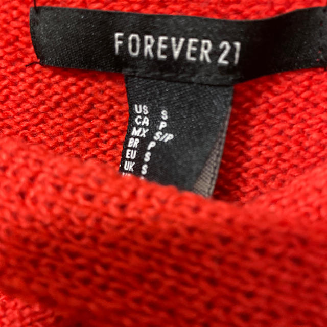 FOREVER 21(フォーエバートゥエンティーワン)のセーター レディースのトップス(ニット/セーター)の商品写真