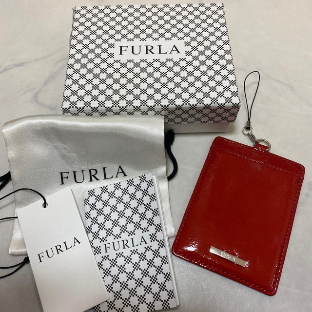 Furla(フルラ)のFURLA パスケース 【値下げ可】 レディースのファッション小物(名刺入れ/定期入れ)の商品写真