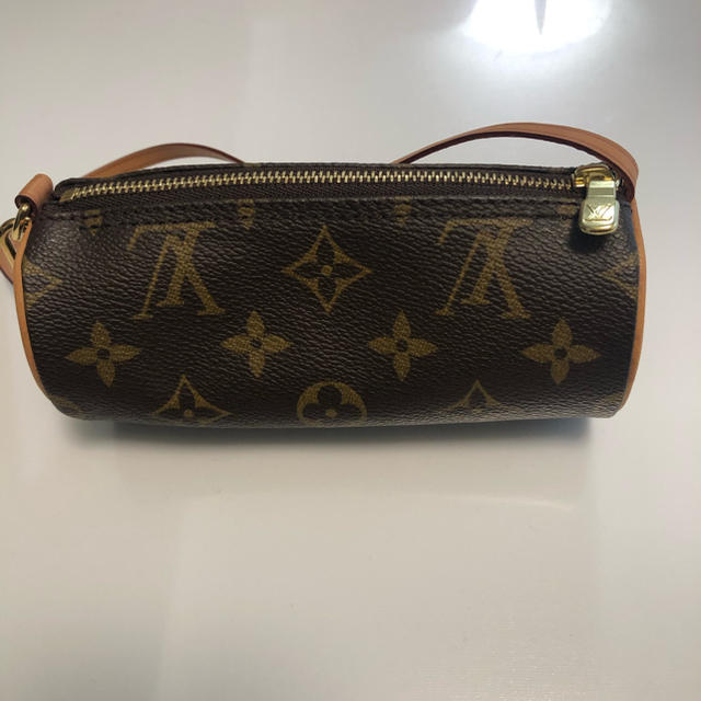 LOUIS VUITTON ポーチ