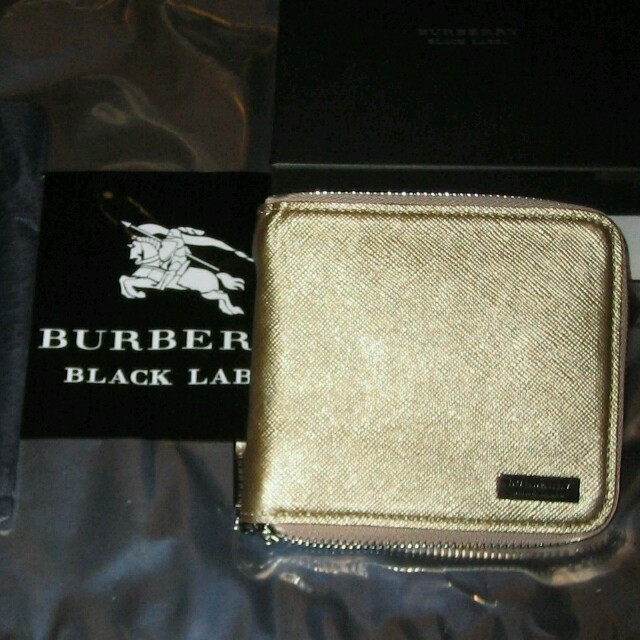 BURBERRY BLACK LABEL(バーバリーブラックレーベル)の新品バーバリーブラックレーベル本革ゴールド財布ラウンドジップ加工 小銭入付き メンズのファッション小物(折り財布)の商品写真