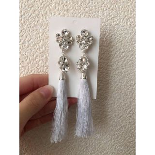 アネモネ(Ane Mone)のアネモネ　ブライダル　タッセルビジューピアス(ピアス)