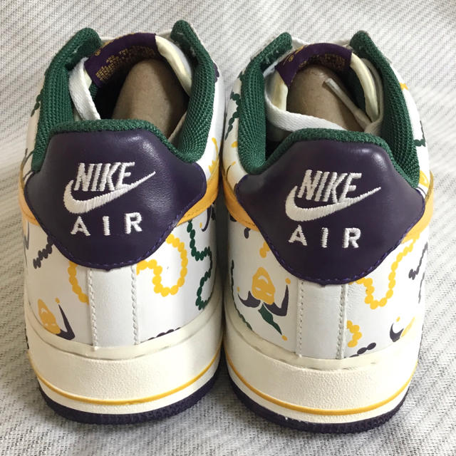 NIKE(ナイキ)の新品未使用 Mardi Grass NIKE AIR FORCE 1 LOW メンズの靴/シューズ(スニーカー)の商品写真