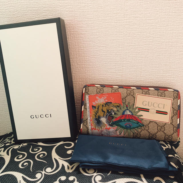 グッチ クーリエ GGスプリーム 長財布 - 長財布