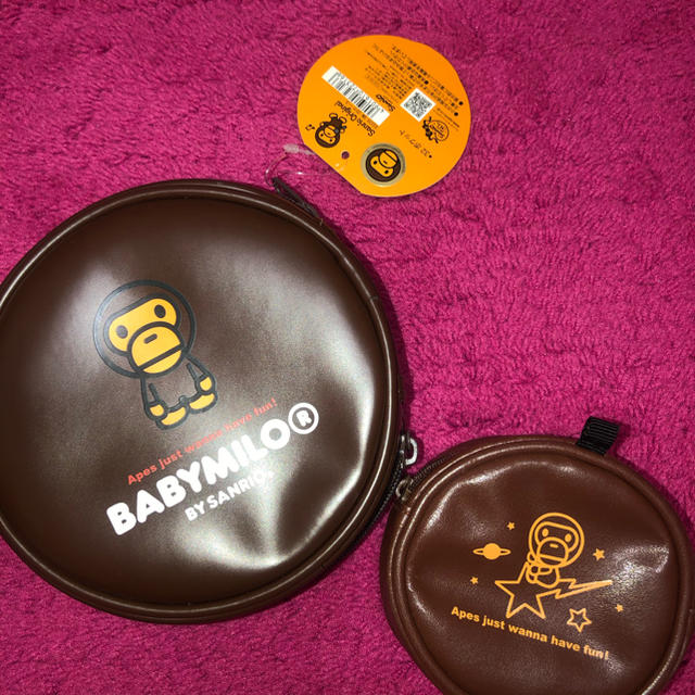 A BATHING APE(アベイシングエイプ)の【専用】サンリオ　CDいれ　マイロ　ベイシングエイプ　baby MILO レディースのファッション小物(ポーチ)の商品写真