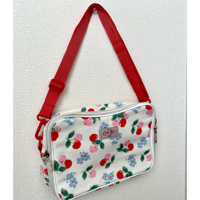 Cath Kidston(キャスキッドソン)のCath Kidston キッズ 斜めがけ バッグ キッズ/ベビー/マタニティのこども用バッグ(ポシェット)の商品写真