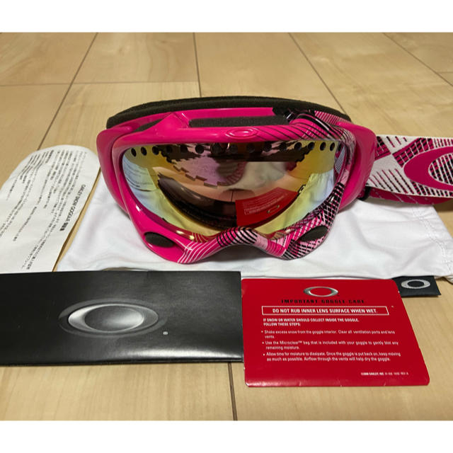 Oakley(オークリー)のゴーグル　オークリー　訳あり未使用品　日本国内正規品 スポーツ/アウトドアのスキー(その他)の商品写真