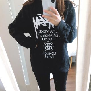 ステューシー(STUSSY)のstussyパーカー(パーカー)