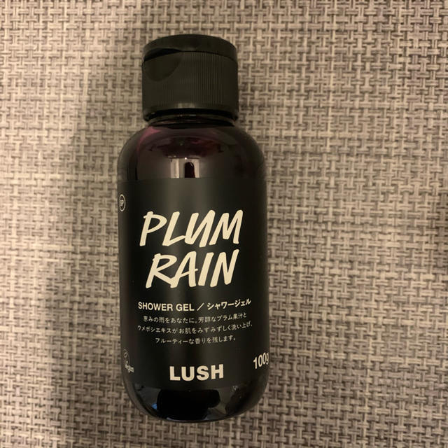 LUSH(ラッシュ)のLUSH シャワージェル　PLUM RAIN コスメ/美容のボディケア(ボディソープ/石鹸)の商品写真