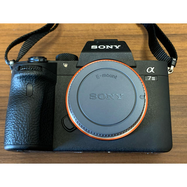 SONY(ソニー)のα7 iii ボディ スマホ/家電/カメラのカメラ(ミラーレス一眼)の商品写真