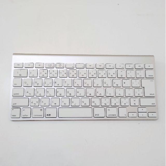 Apple(アップル)の★動作確認済★ Apple Wireless Keyboard (JIS) スマホ/家電/カメラのPC/タブレット(PC周辺機器)の商品写真