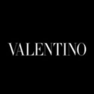 ヴァレンティノ(VALENTINO)の【予約確定品！】VALENTINO2点セット(ニット/セーター)