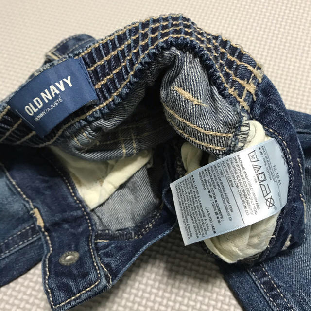 Old Navy(オールドネイビー)の値下げオールドネイビー　デニムパンツ 80cm 12-18m キッズ/ベビー/マタニティのベビー服(~85cm)(パンツ)の商品写真