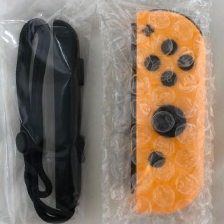 ニンテンドースイッチ(Nintendo Switch)の新品 ジョイコン R 右　ネオンオレンジ ニンテンドースイッチ nintendo(家庭用ゲーム機本体)