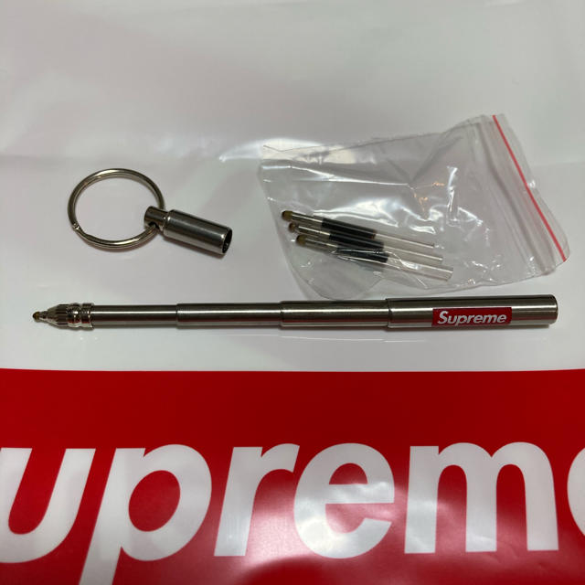 Supreme(シュプリーム)のシュプリーム　キーホルダー　ボールペン メンズのファッション小物(キーホルダー)の商品写真