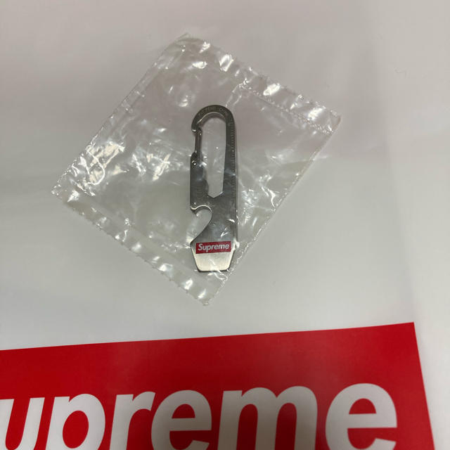 Supreme(シュプリーム)のシュプリーム　カラビナ　キーホルダー メンズのファッション小物(キーホルダー)の商品写真