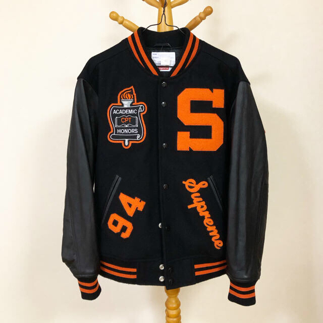 Supreme(シュプリーム)のteam varsity jacket メンズのジャケット/アウター(スタジャン)の商品写真