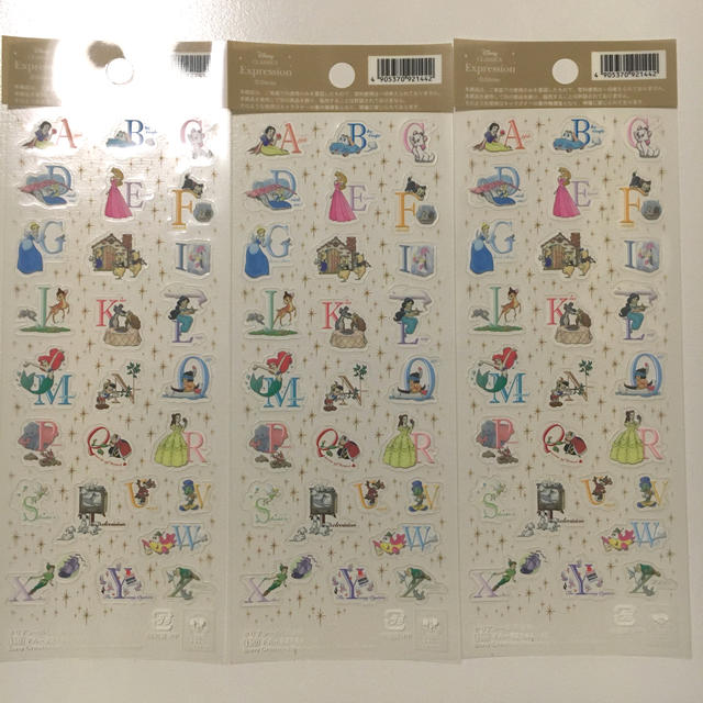 Disney(ディズニー)のディズニーキャラクターアルファベットシール3枚セット インテリア/住まい/日用品の文房具(シール)の商品写真