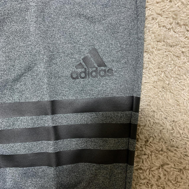 adidas(アディダス)の値下！新品！アディダス  メンズジャージ下　グレーL メンズのパンツ(その他)の商品写真