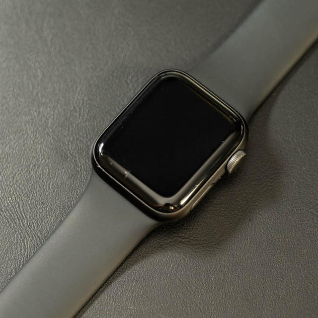 Apple Watch Series 4 アルミニウムケース　スペースグレイ