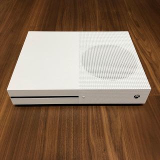 マイクロソフト(Microsoft)のXboxOne S本体 1TB Forza Horizon 4同梱版(家庭用ゲーム機本体)