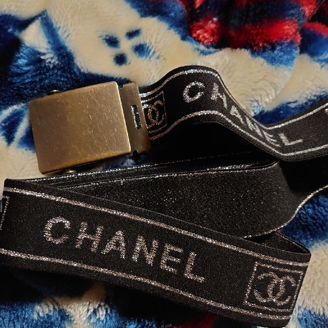 CHANEL(シャネル)のノベルティ　ガチャベルト レディースのファッション小物(ベルト)の商品写真