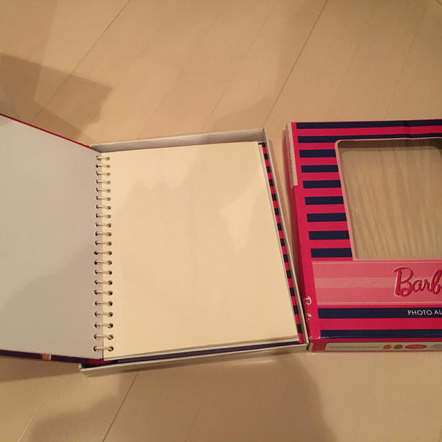 Barbie(バービー)のBarbie フォトアルバム キッズ/ベビー/マタニティのメモリアル/セレモニー用品(アルバム)の商品写真