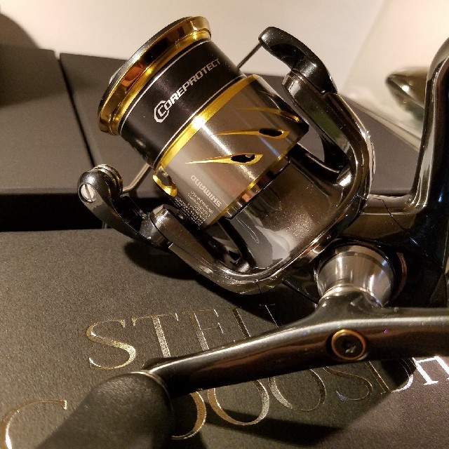 SHIMANO(シマノ)の【未使用】シマノ14ステラC3000SDH  スポーツ/アウトドアのフィッシング(リール)の商品写真