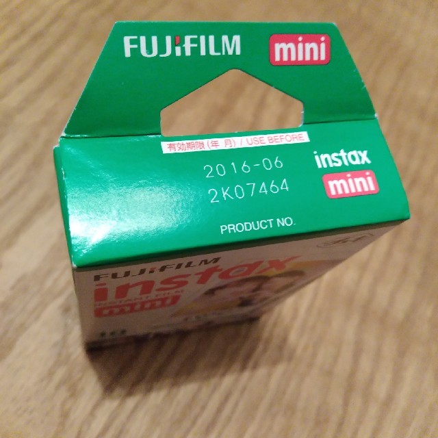 富士フイルム(フジフイルム)の富士フイルム FUJIFILM INSTAX MINI JP 1 [チェキ in スマホ/家電/カメラのカメラ(フィルムカメラ)の商品写真