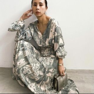 アメリヴィンテージ(Ameri VINTAGE)のameri 新品タグ付きTOWN VOLUME GATHER DRESS(ロングワンピース/マキシワンピース)