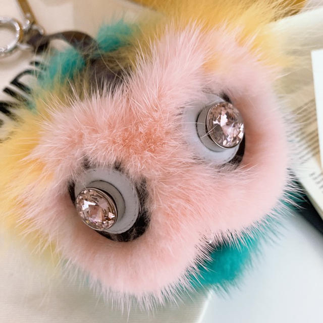 新品】 FENDI ファーチャーム モンスターチャーム 新品】 FENDI ファーチャーム モンスターチャーム