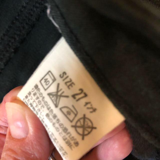 Levi's(リーバイス)のリーバイス　黒パンツ27インチ レディースのパンツ(デニム/ジーンズ)の商品写真