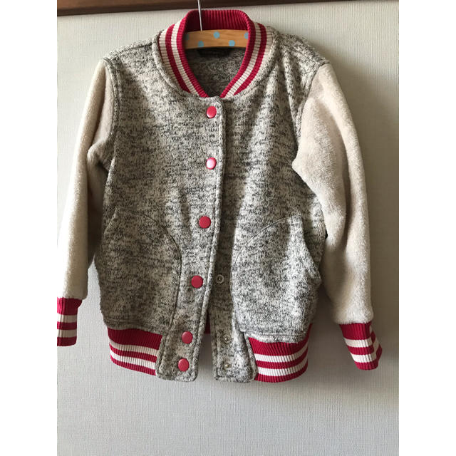 MARKEY'S(マーキーズ)のMarkeys スタジャン　110サイズ　値下げします！ キッズ/ベビー/マタニティのキッズ服女の子用(90cm~)(ジャケット/上着)の商品写真