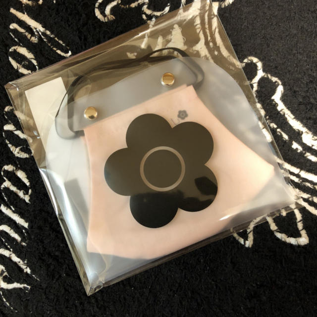 MARY QUANT(マリークワント)のMARY QUANT 大人気完売 PVCマスクケース レディースのファッション小物(その他)の商品写真