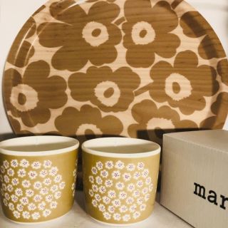 マリメッコ(marimekko)の新品［marimekko］ベージュ トレイ&ラテマグ (食器)