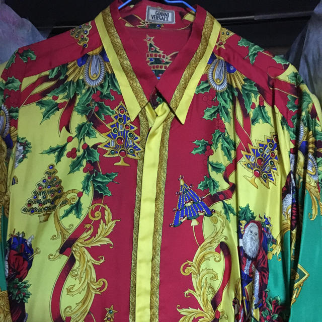 Gianni Versace(ジャンニヴェルサーチ)のGIANNI VERSACE メンズのトップス(シャツ)の商品写真