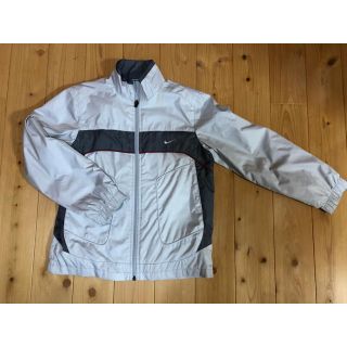 ナイキ(NIKE)の★usedナイキ120〜130XSウインドブレーカー(ジャケット/上着)