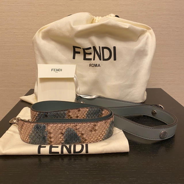 FENDI(フェンディ)の★美品★ FENDI By the Way （パイソンストラップユー付き） レディースのバッグ(ショルダーバッグ)の商品写真