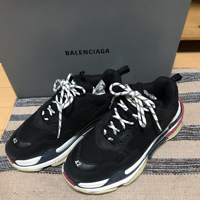 交換無料! Balenciaga - s/ノワール/42/バレンシアガトリプルs