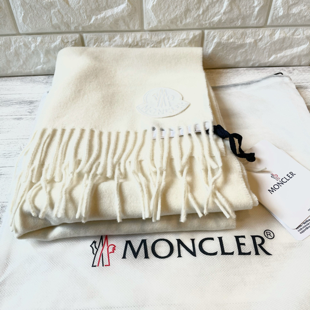 XmasSALE❤定価40,000円　新品Monclerロゴワッペン無地ウール