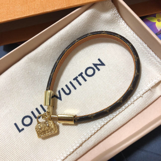 LOUIS VUITTON(ルイヴィトン)のLouis Vuitton ブレスレット ブラスレ 正規品 レディースのアクセサリー(ブレスレット/バングル)の商品写真