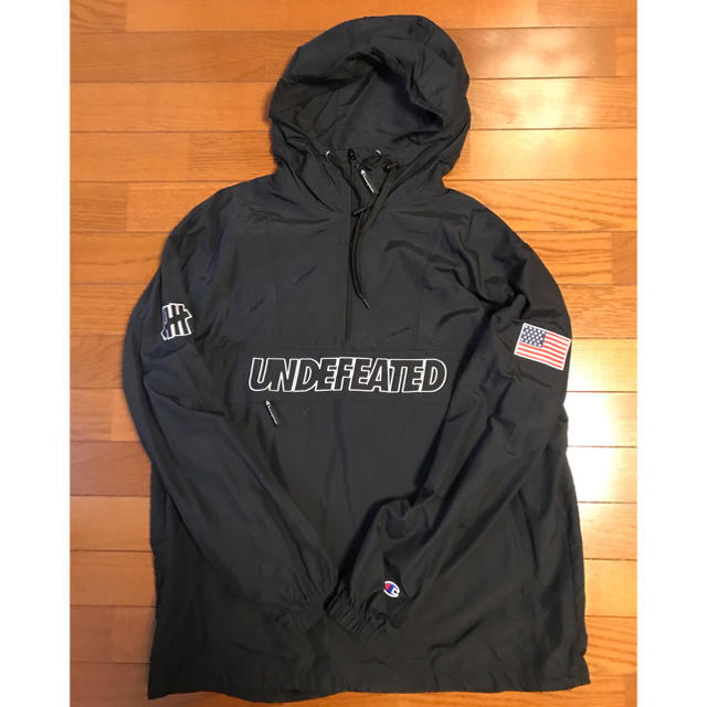 超美品の UNDEFEATED アンディフィーテッド チャンピオン アノラック