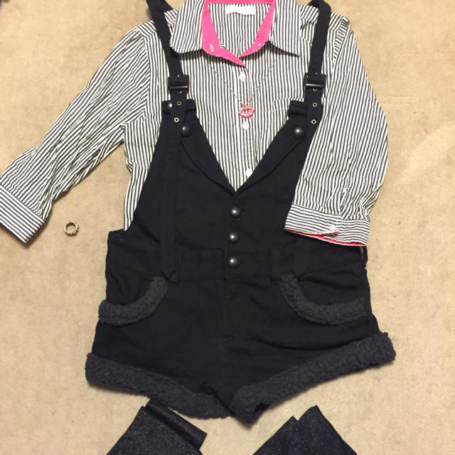 Mad M D 15点セット パンク ロック コーデの通販 By くるる マッドならラクマ Mad M D 15点セット パンク ロック コーデの通販 By くるる マッドならラクマ