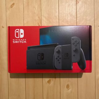 ニンテンドースイッチ(Nintendo Switch)の新品未開封　Nintendo Switch 本体　グレー(家庭用ゲーム機本体)