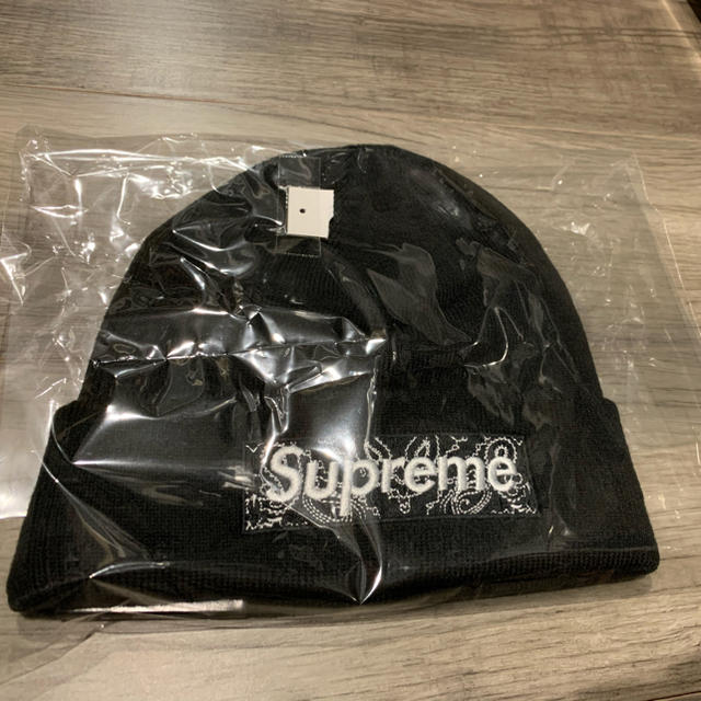 Supreme(シュプリーム)のSupreme Bandana BOX LOGO Beanie black メンズの帽子(ニット帽/ビーニー)の商品写真