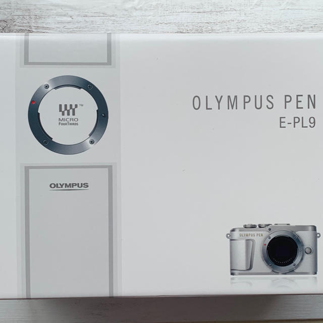 OLYMPUS PEN E-PL9 EZ ダブルズームキット ホワイトオリンパススマホ/家電/カメラ