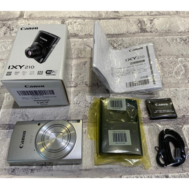 CANON  IXY210  シルバー