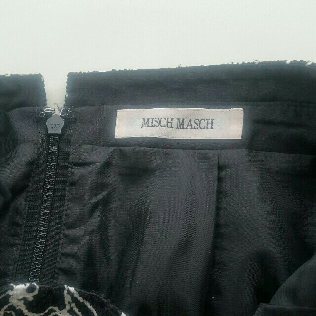 MISCH MASCH(ミッシュマッシュ)のMISCHMASCH花柄スカート レディースのスカート(ひざ丈スカート)の商品写真