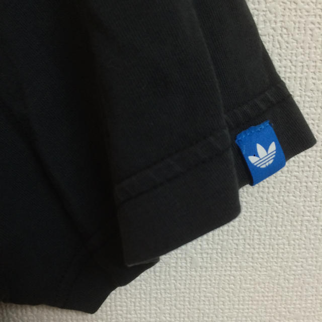 adidas(アディダス)のadidas ビックロゴtee メンズのトップス(Tシャツ/カットソー(半袖/袖なし))の商品写真